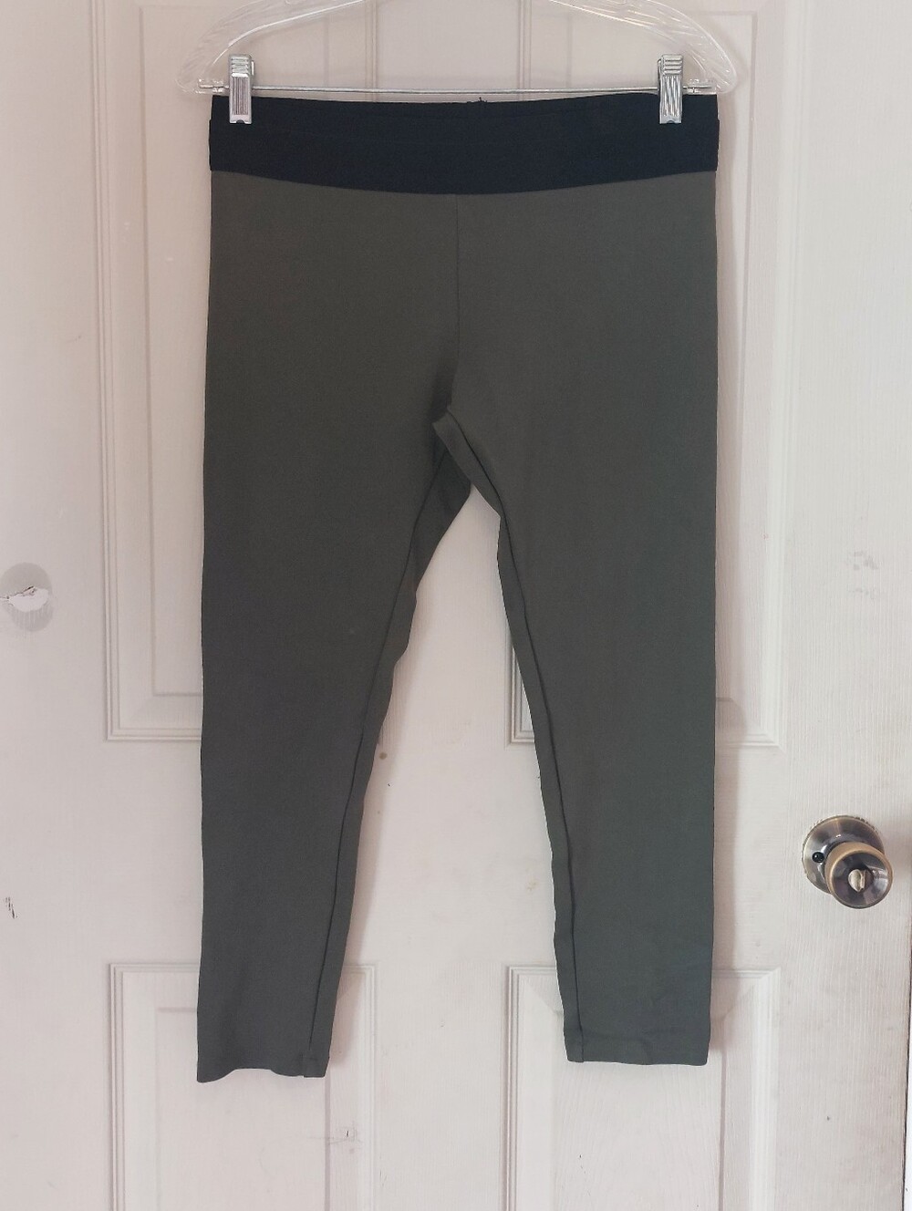 BCBGMaxAzria Active Athleisure Workwear Leggings Size M Black Green